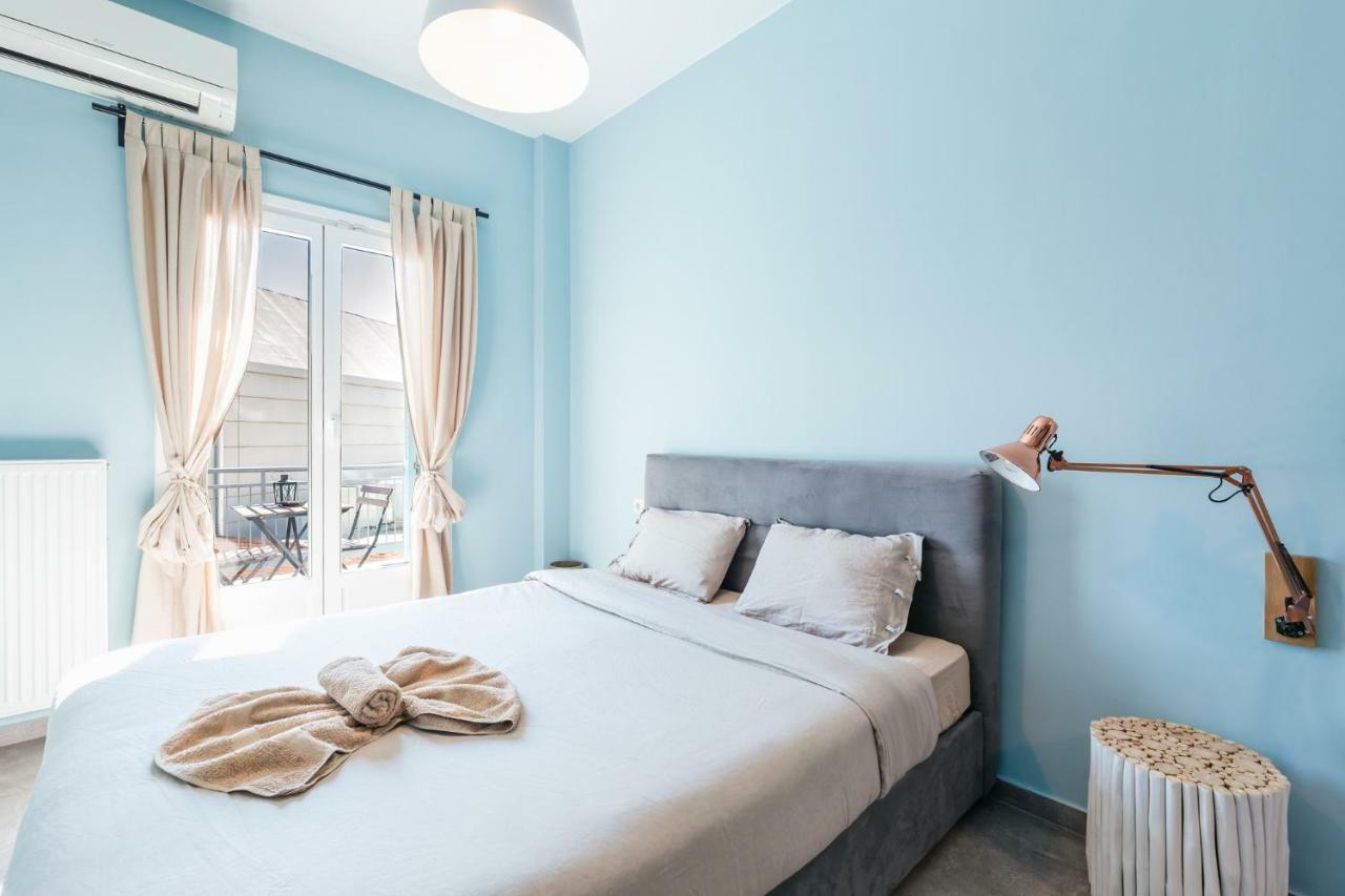 Modern White Tower Apartment Salonicco Esterno foto