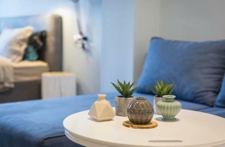 Modern White Tower Apartment Salonicco Esterno foto